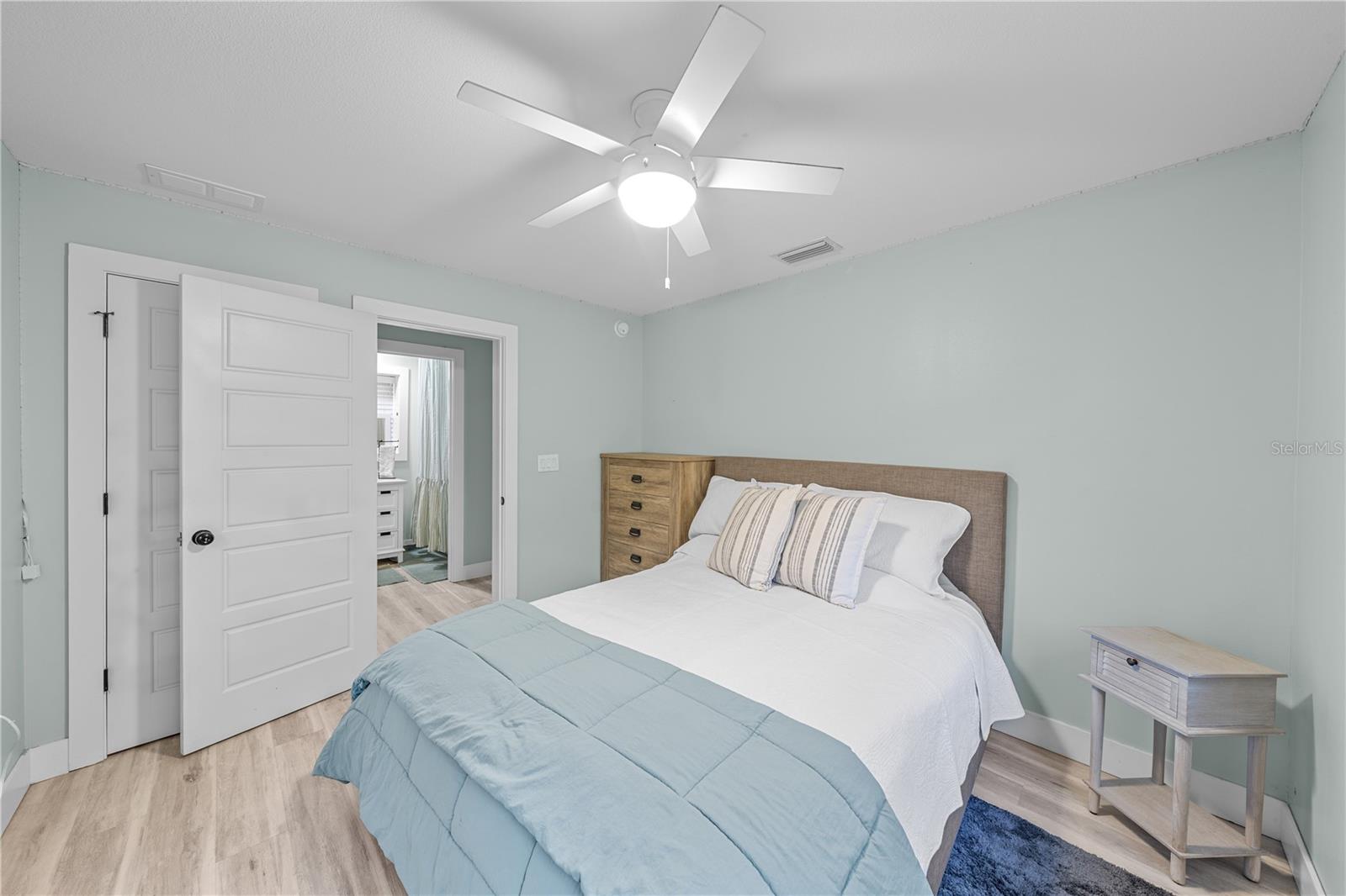 Image 35 of 95 For 15340 140th Avenue Road