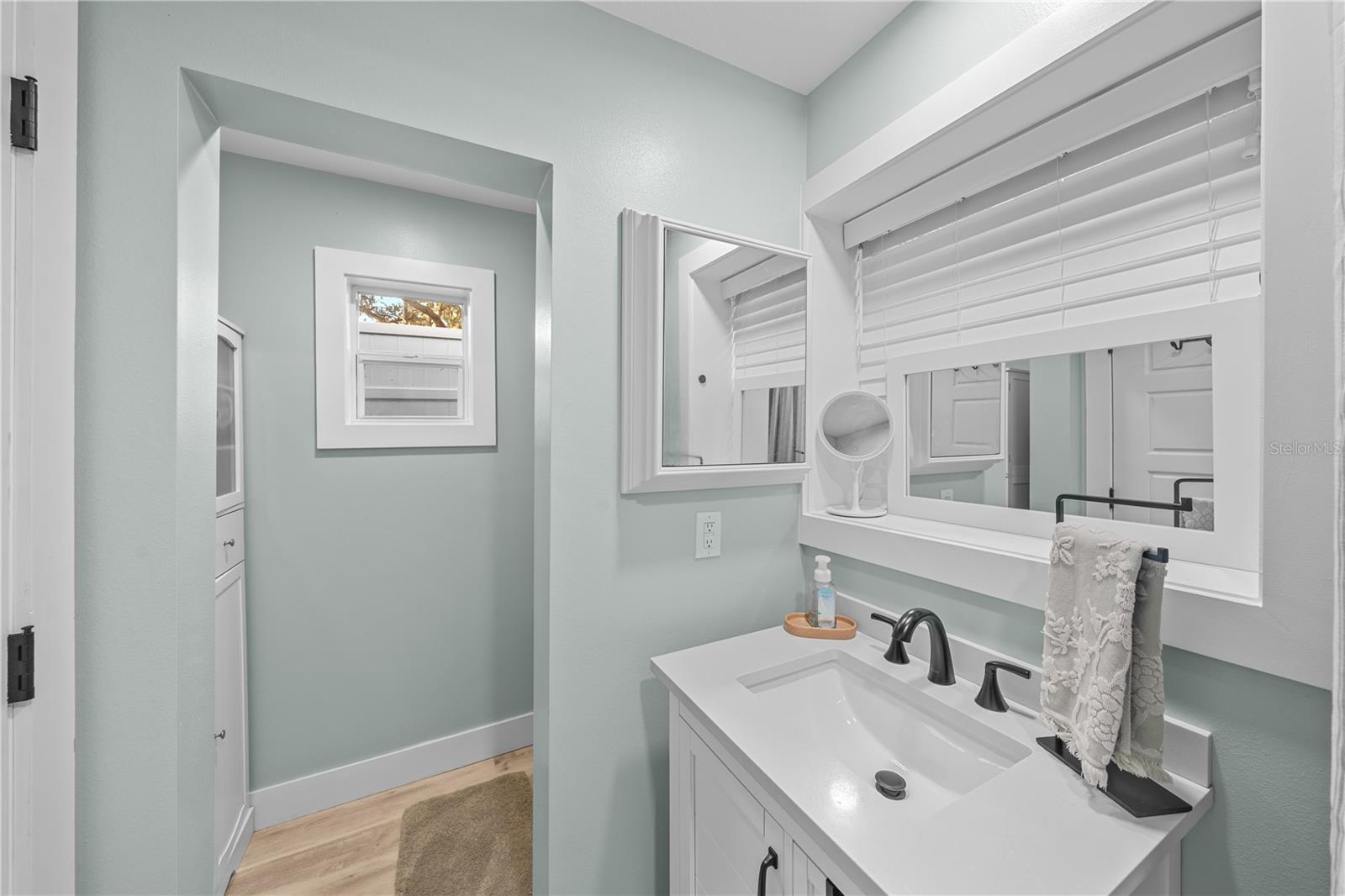 Image 37 of 95 For 15340 140th Avenue Road