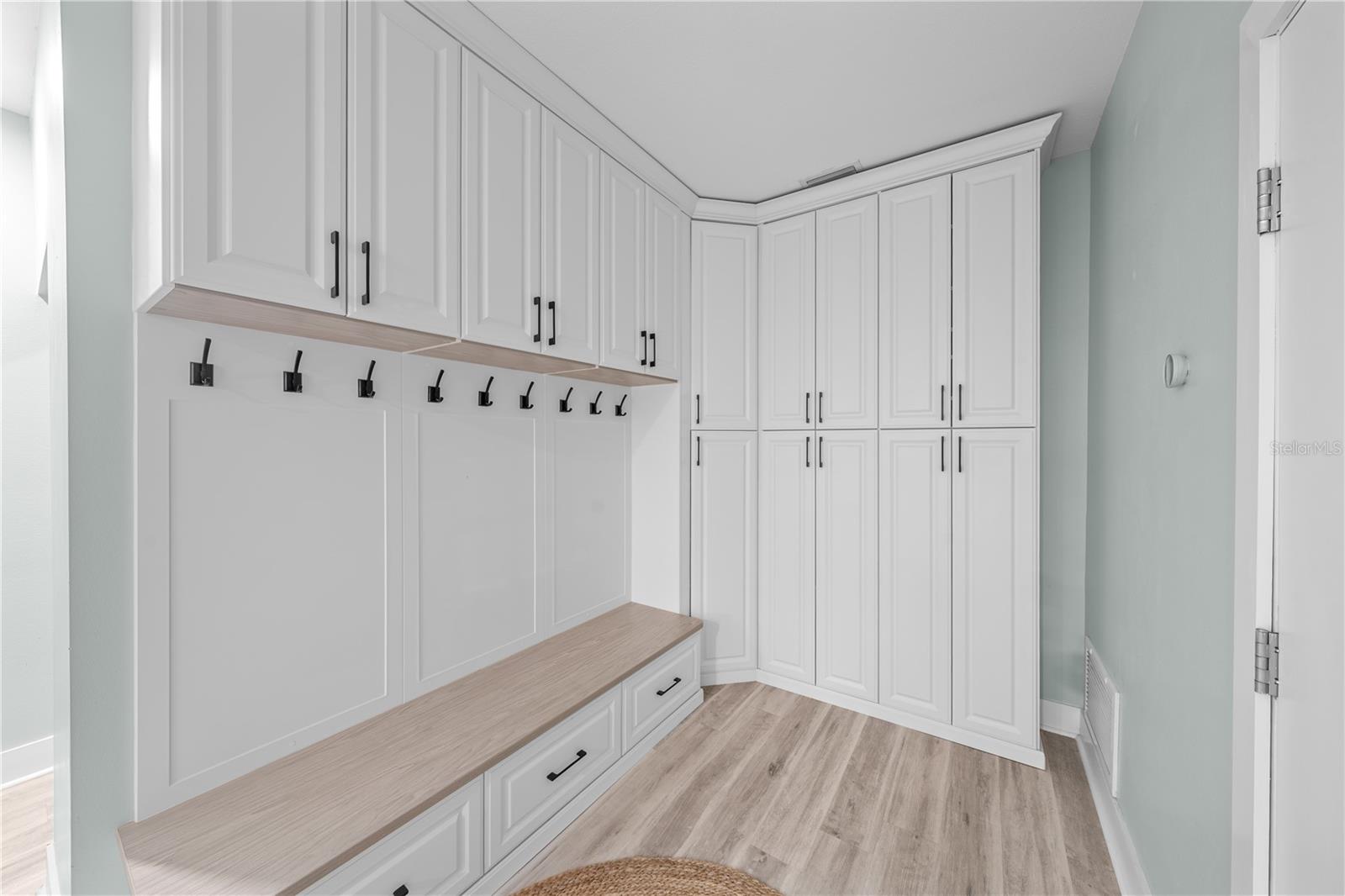 Image 41 of 95 For 15340 140th Avenue Road