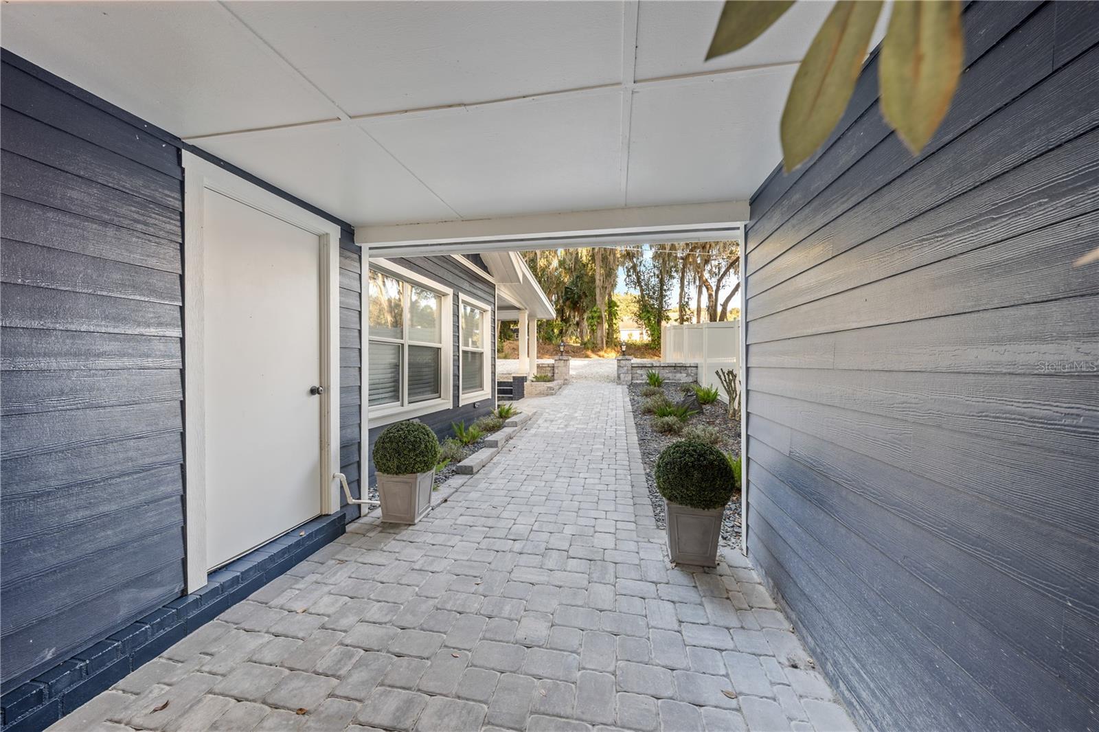 Image 43 of 95 For 15340 140th Avenue Road