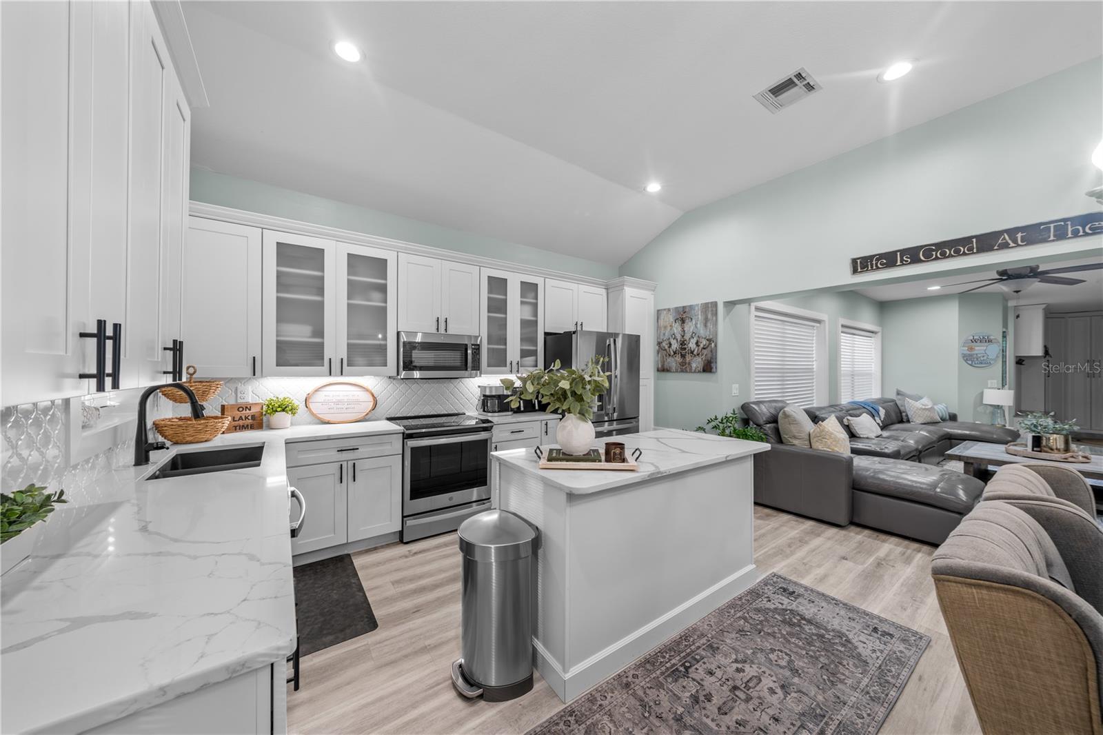 Image 5 of 95 For 15340 140th Avenue Road