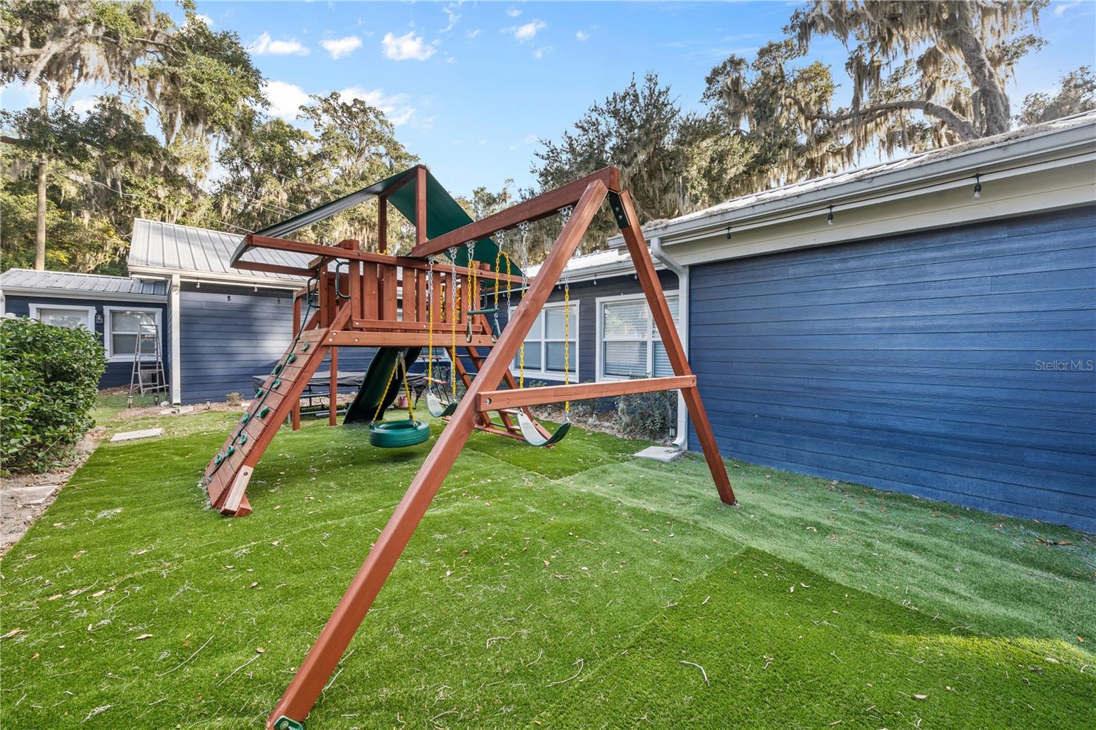 Image 60 of 95 For 15340 140th Avenue Road