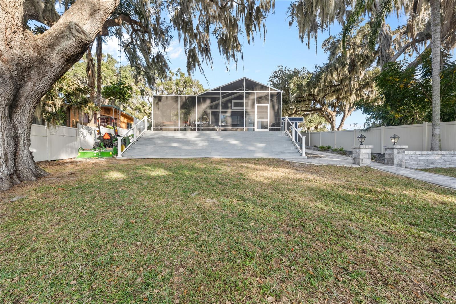 Image 79 of 95 For 15340 140th Avenue Road