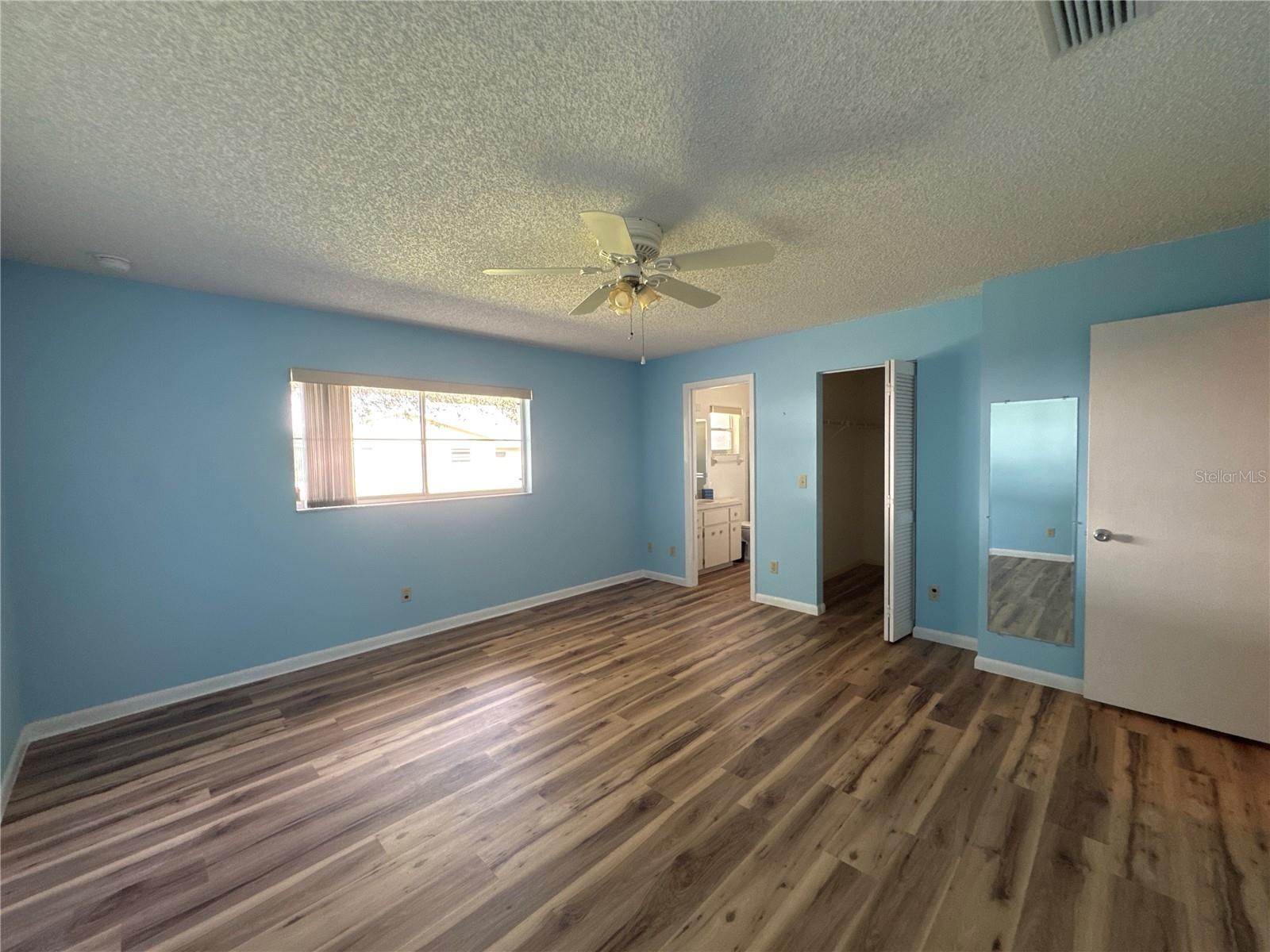 Image 18 of 23 For 8431 90th Lane E