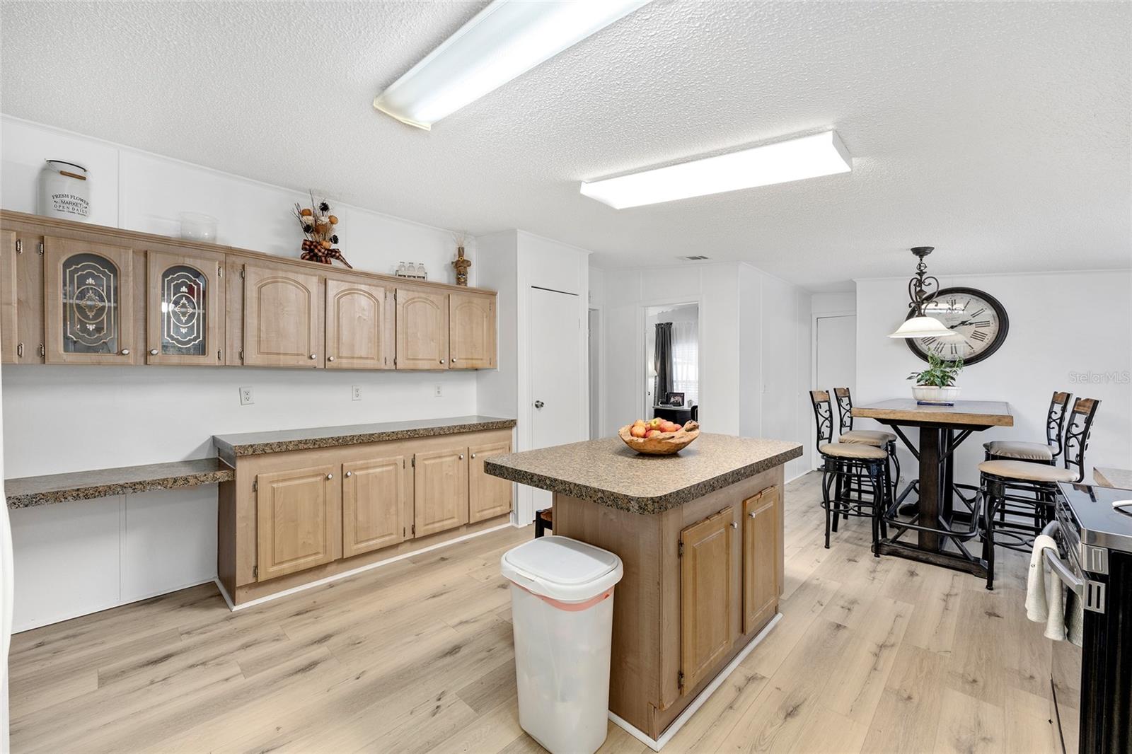 Image 10 of 44 For 16254 165th Street