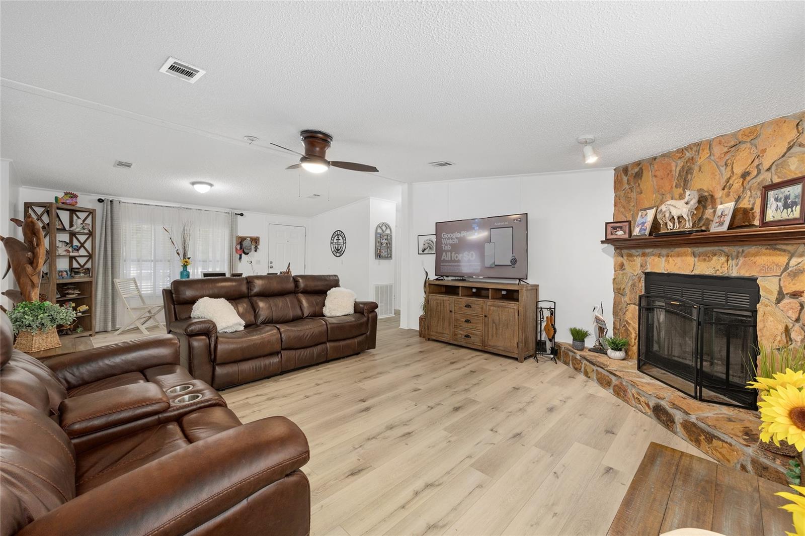 Image 3 of 44 For 16254 165th Street