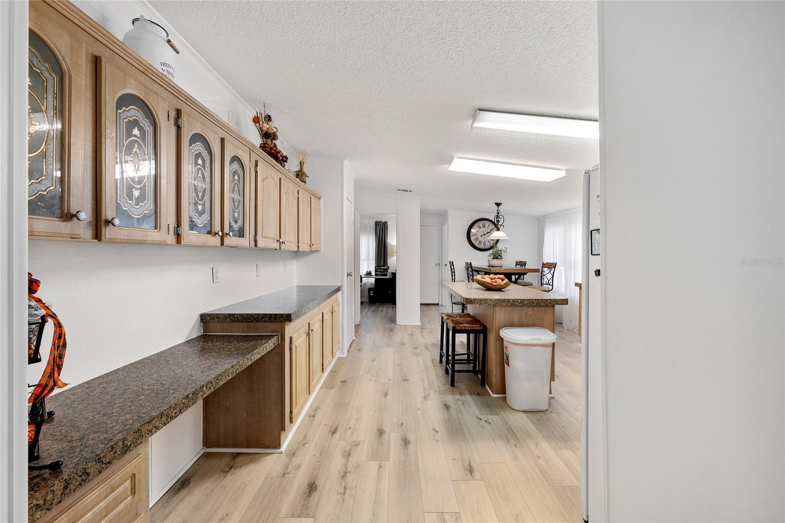 Image 7 of 44 For 16254 165th Street