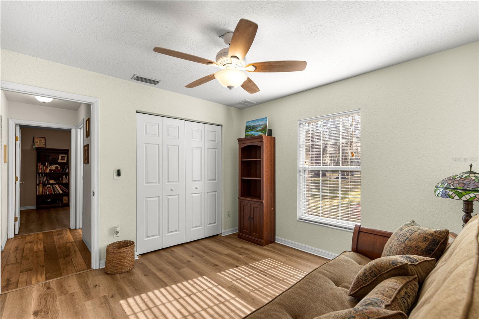 Image 36 of 68 For 13850 47th Avenue