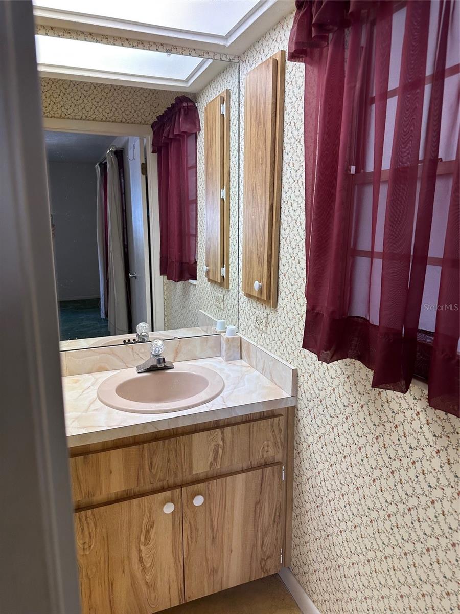 Listing photo id 19 for 200 Desoto Street