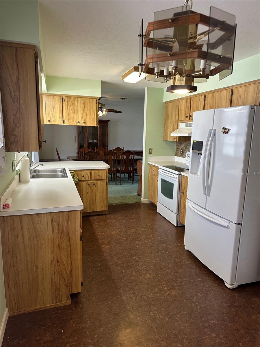 Listing photo id 29 for 200 Desoto Street