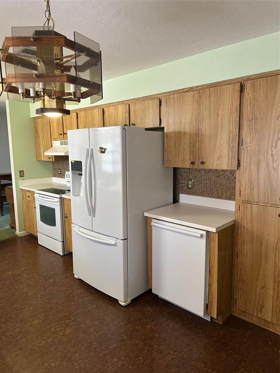 Listing photo id 30 for 200 Desoto Street