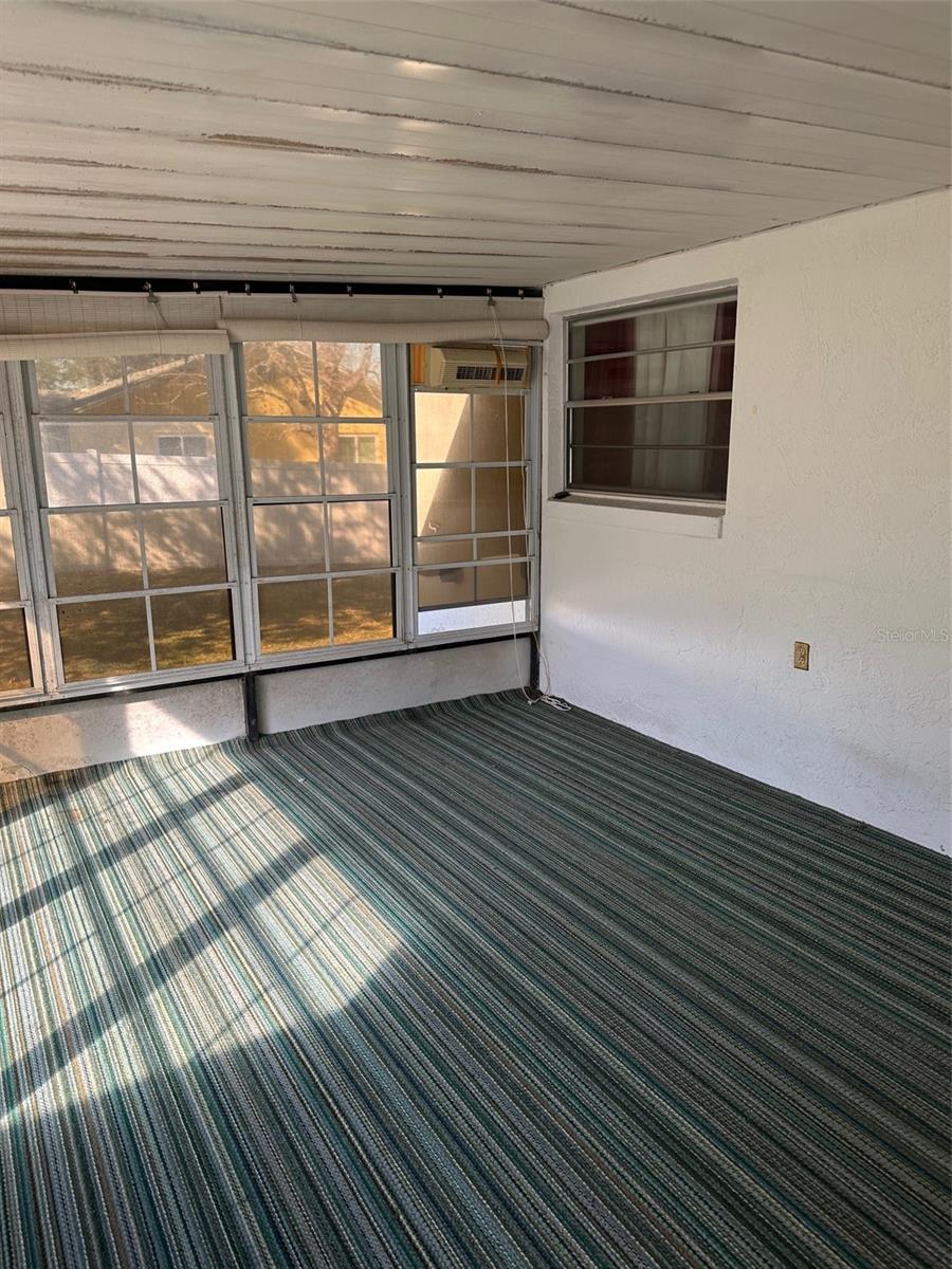 Listing photo id 35 for 200 Desoto Street