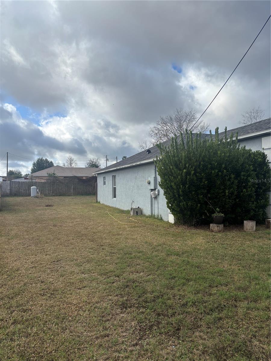 Image 3 of 20 For 86 Juniper Loop Circle