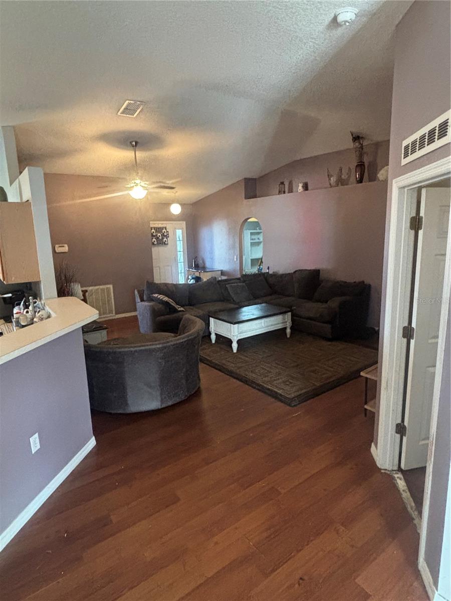 Image 4 of 20 For 86 Juniper Loop Circle