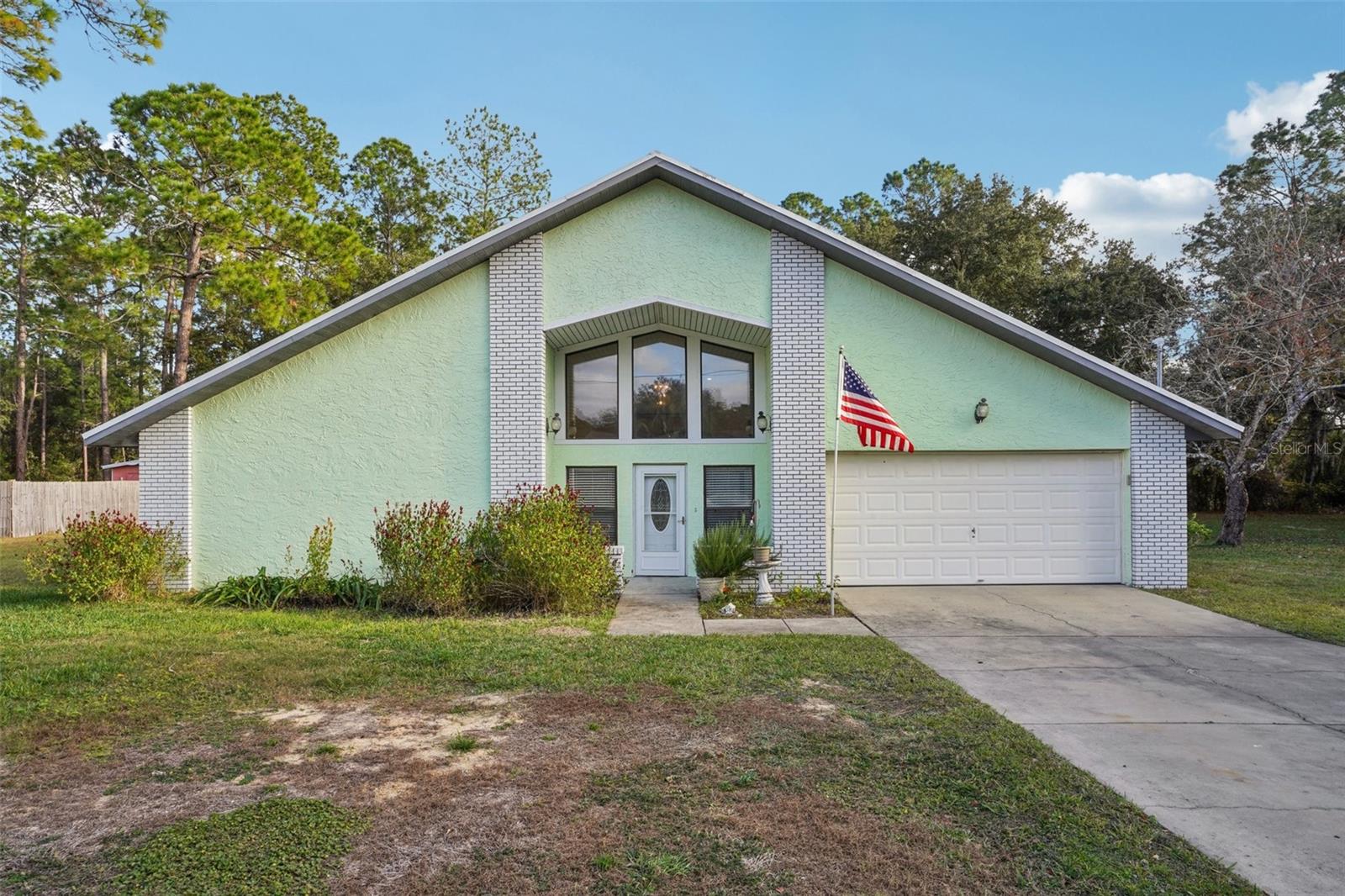 Details for 18628 53rd Place, OCKLAWAHA, FL 32179