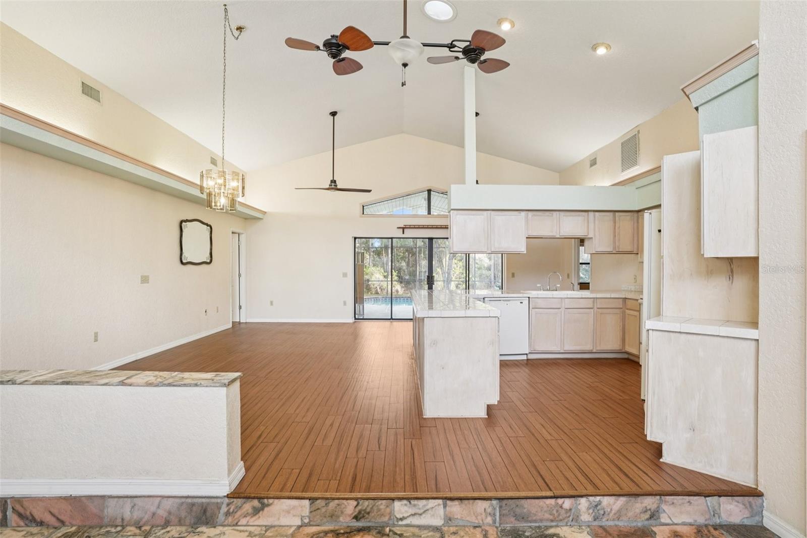 Image 11 of 49 For 18628 53rd Place