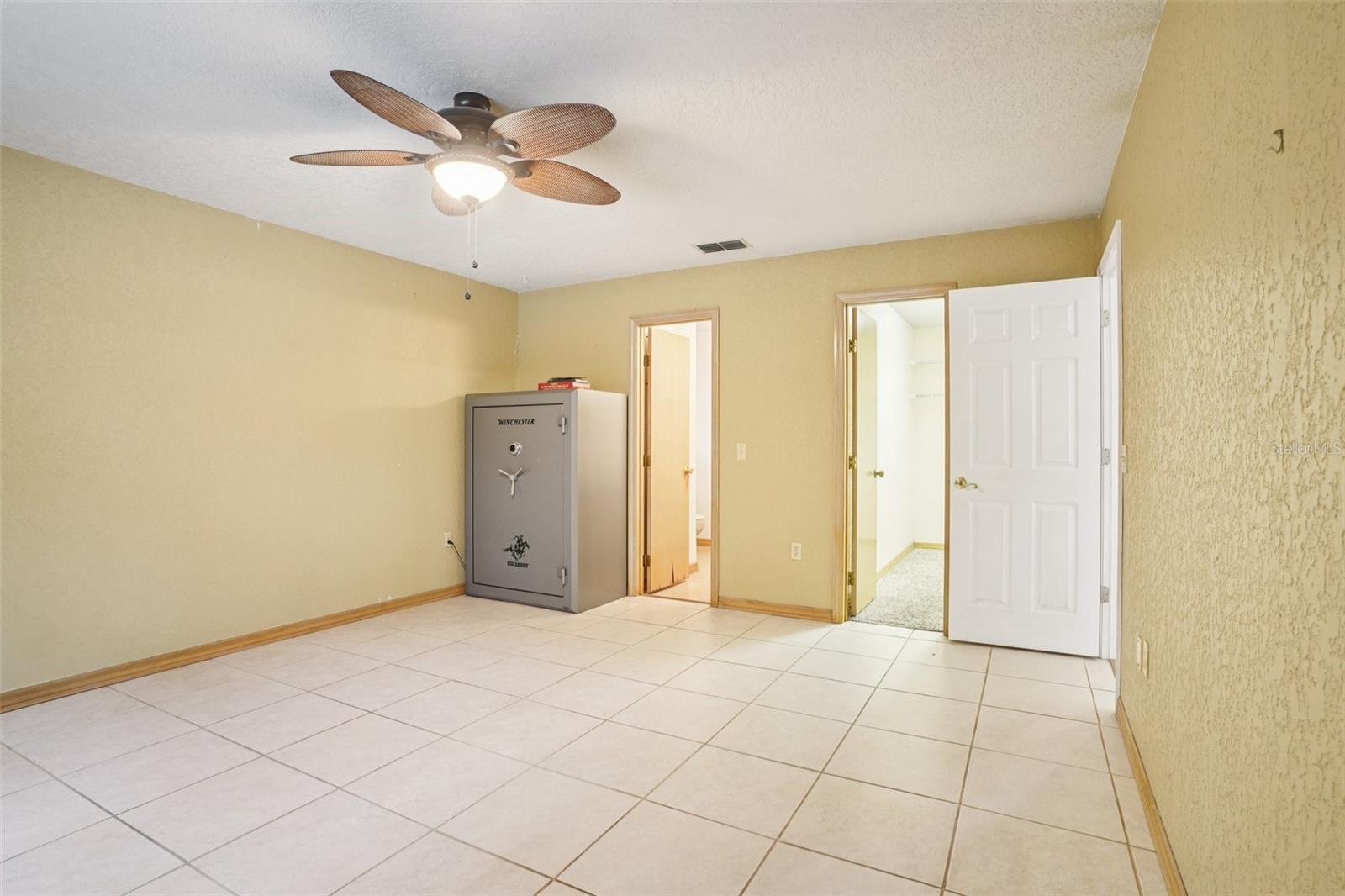 Image 22 of 49 For 18628 53rd Place