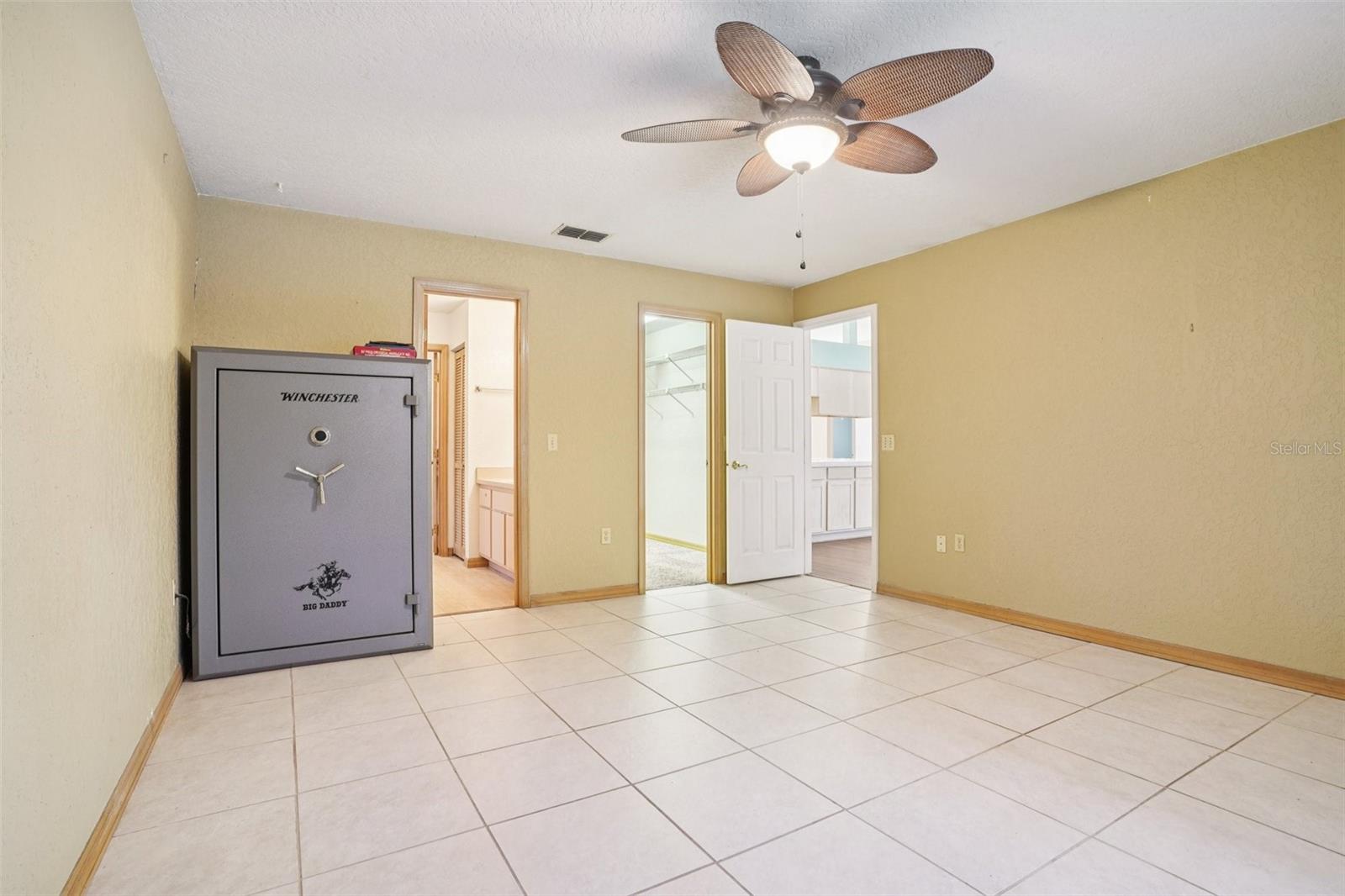 Image 23 of 49 For 18628 53rd Place