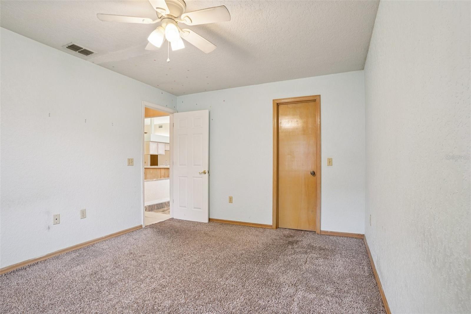 Image 32 of 49 For 18628 53rd Place