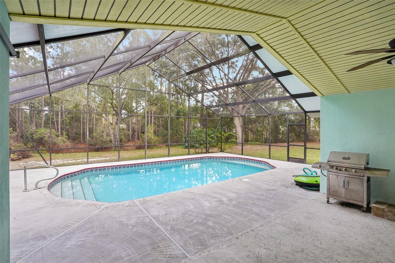 Image 37 of 49 For 18628 53rd Place