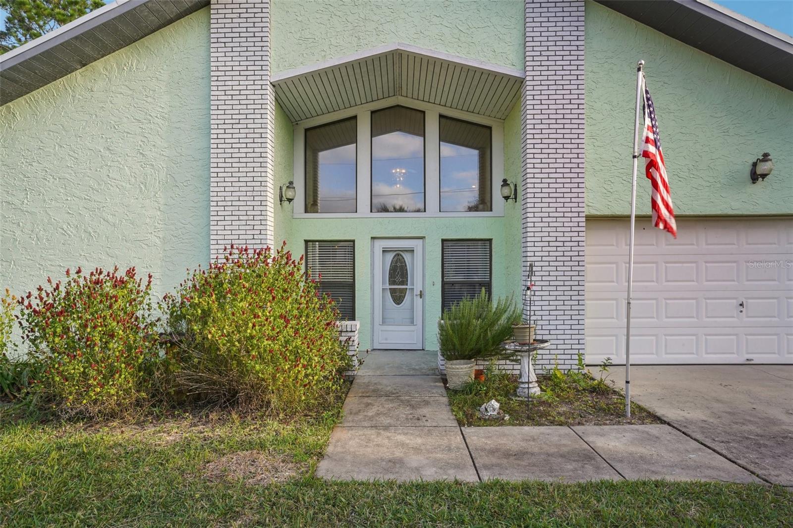 Image 7 of 49 For 18628 53rd Place