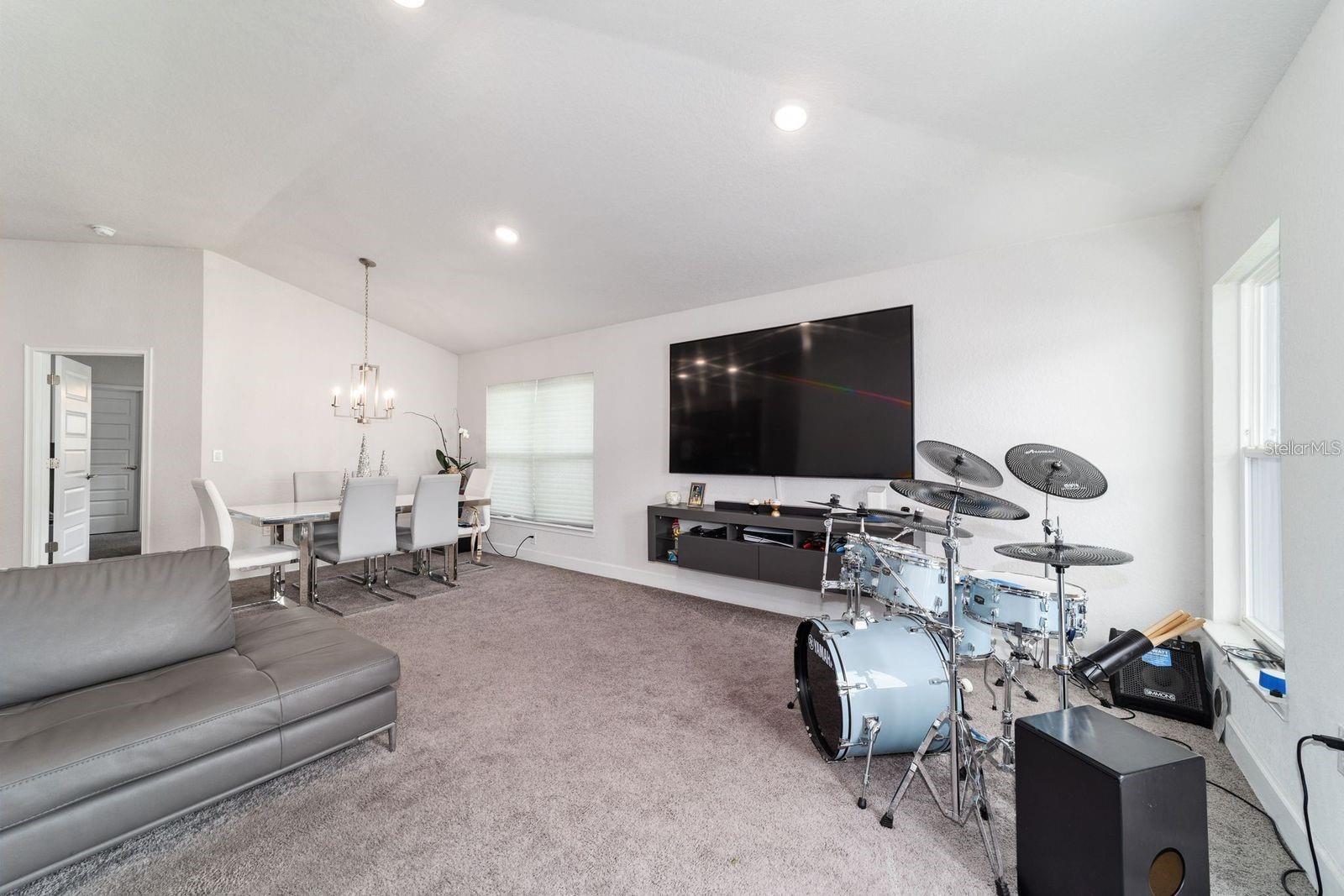 Image 11 of 51 For 4427 2nd Court