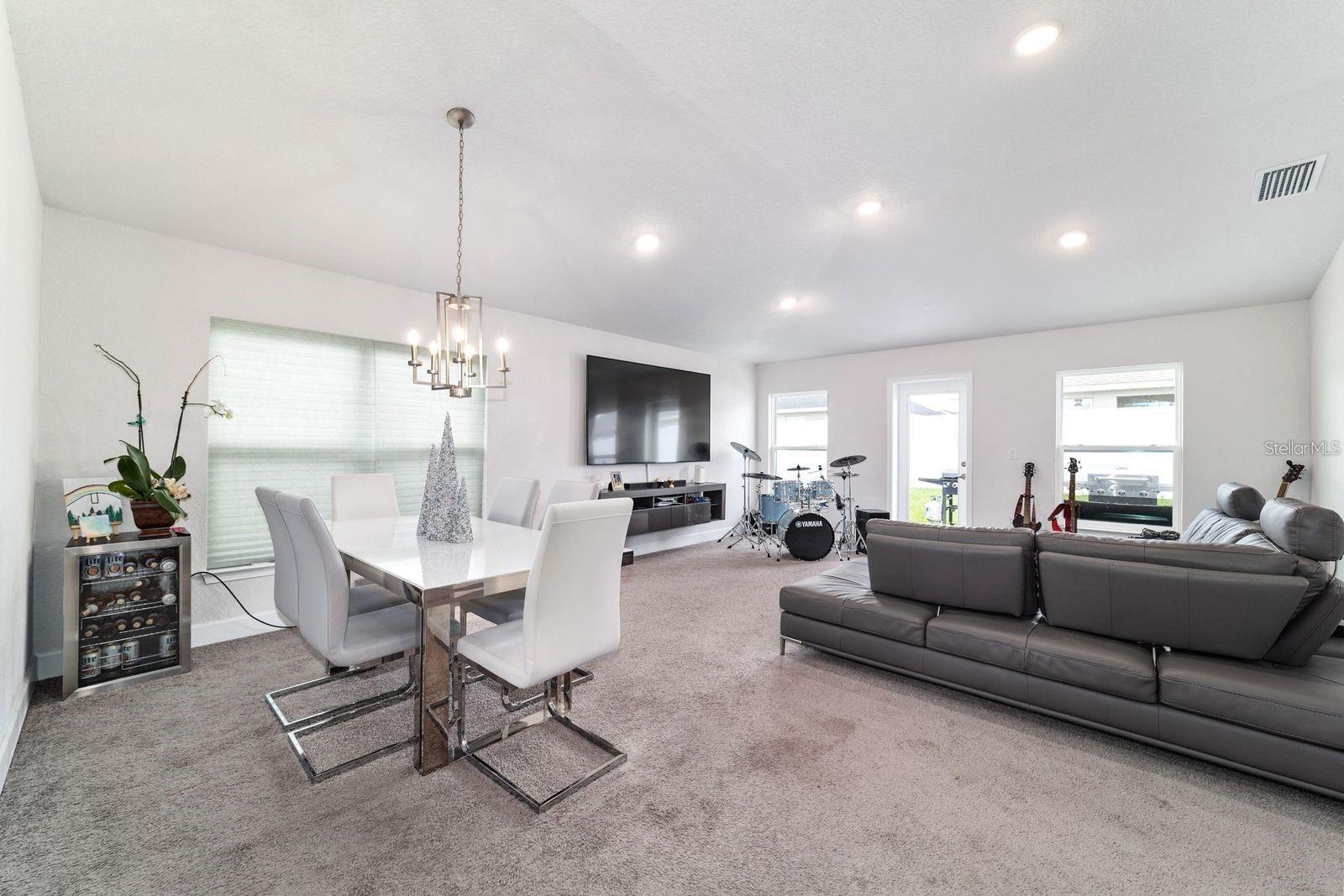 Image 14 of 51 For 4427 2nd Court