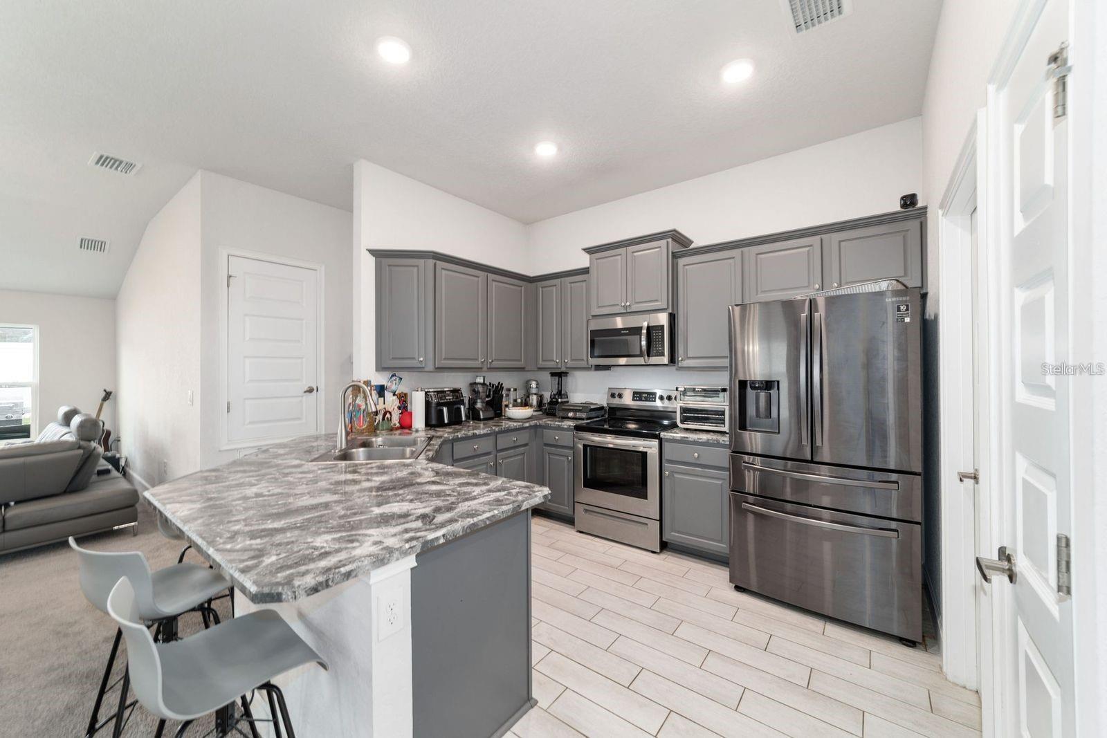 Image 23 of 51 For 4427 2nd Court