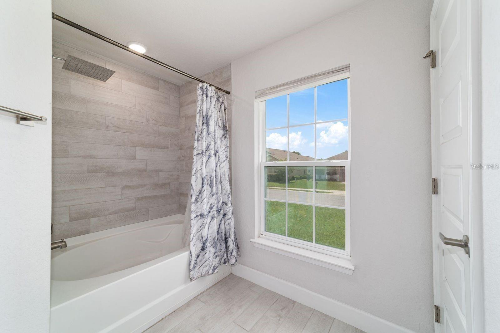 Image 29 of 51 For 4427 2nd Court