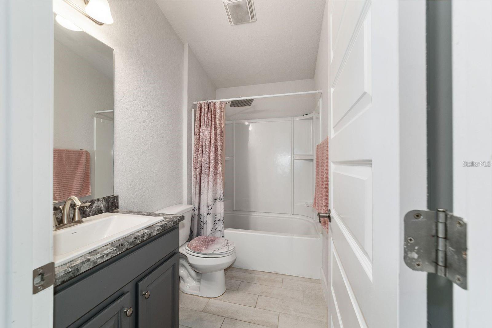 Image 35 of 51 For 4427 2nd Court