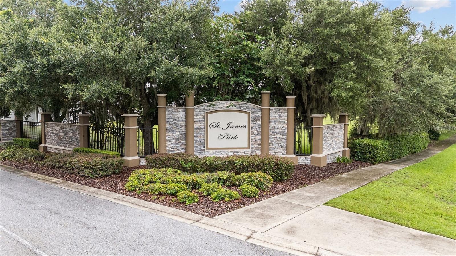 Image 43 of 51 For 4427 2nd Court