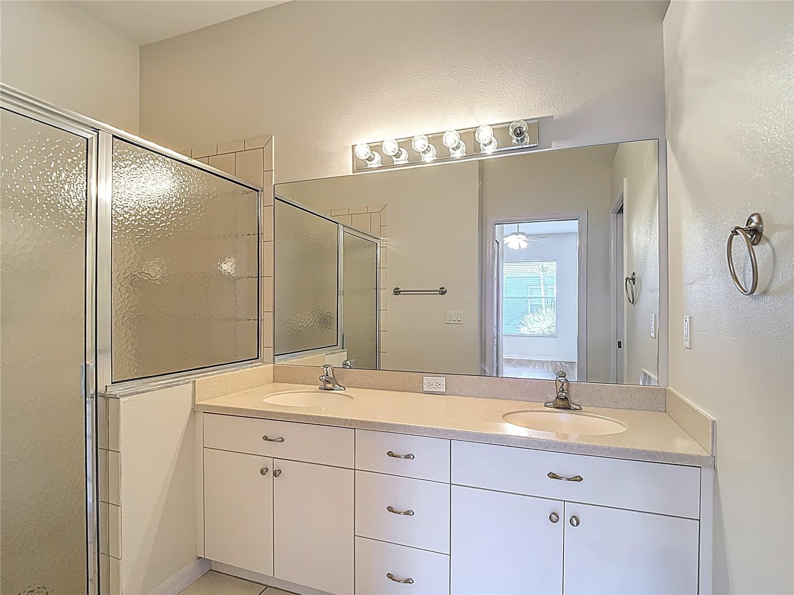 Image 21 of 40 For 12200 Putter Green Court