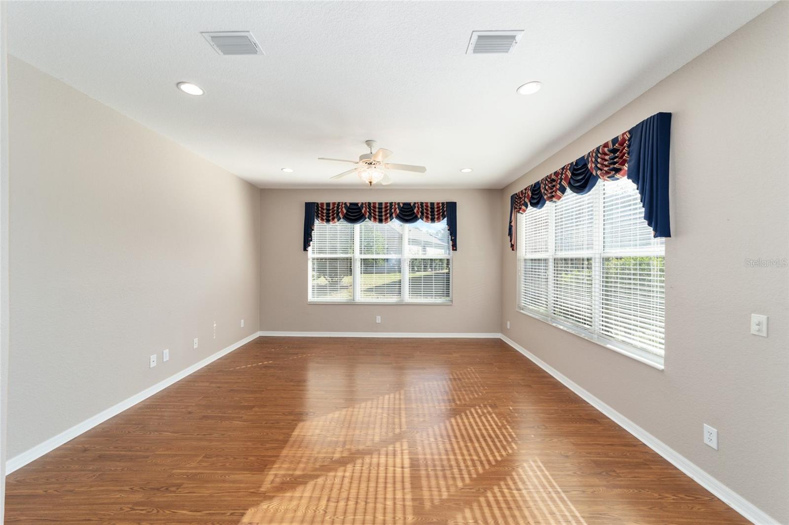 Image 19 of 81 For 13103 86th Court