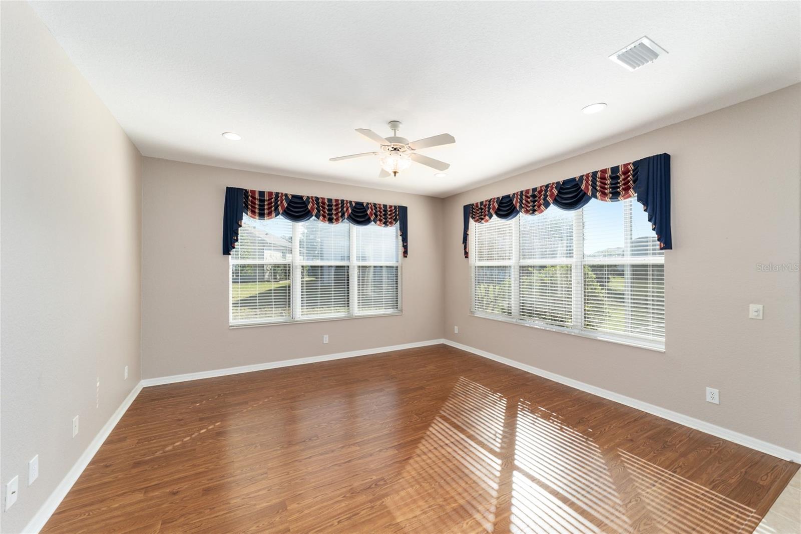 Image 20 of 81 For 13103 86th Court