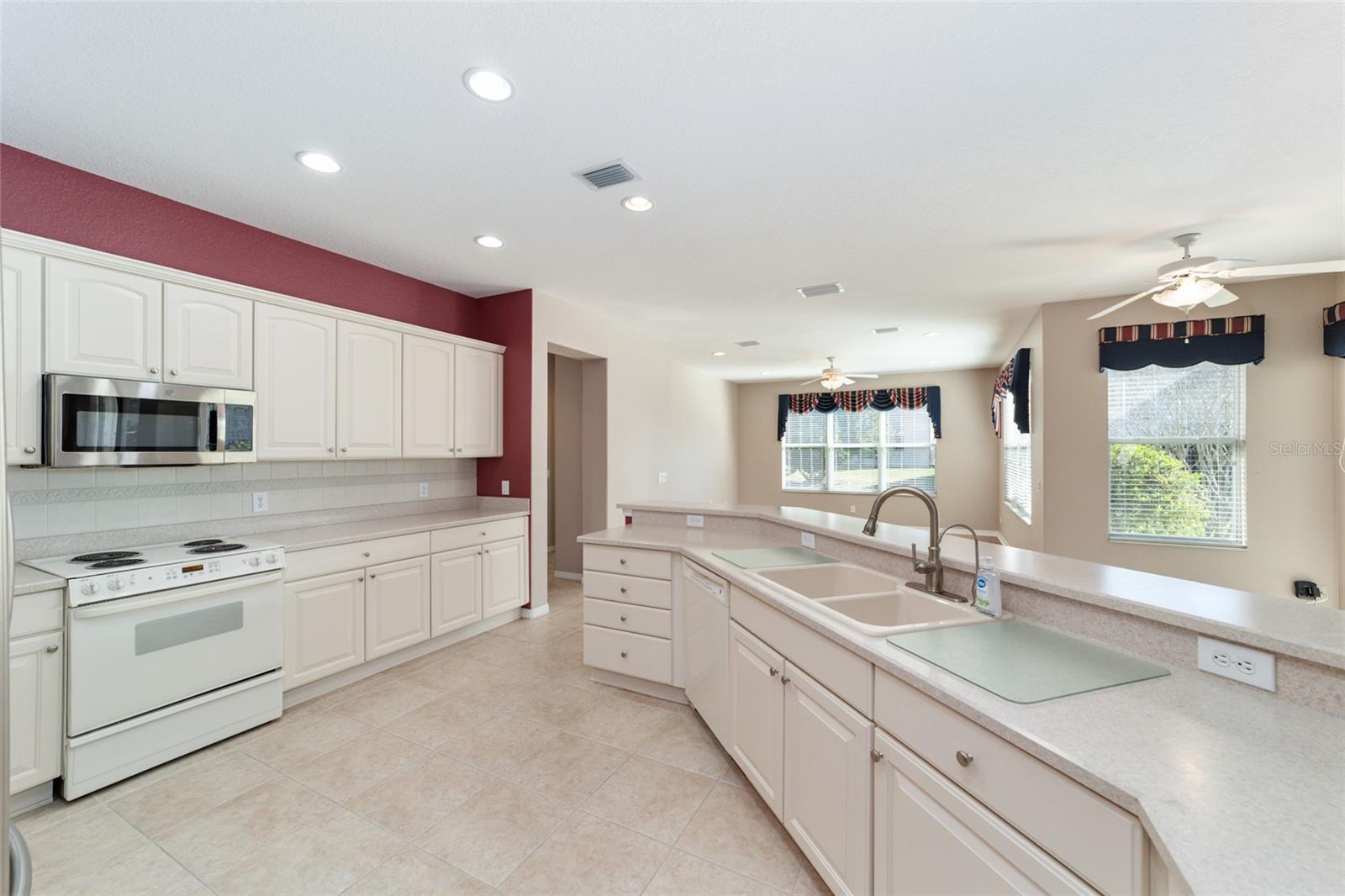 Image 26 of 81 For 13103 86th Court