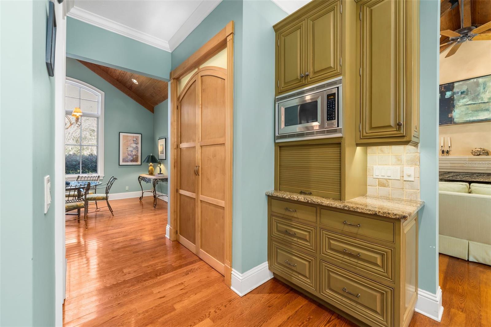 Image 17 of 87 For 1248 37th Place Road