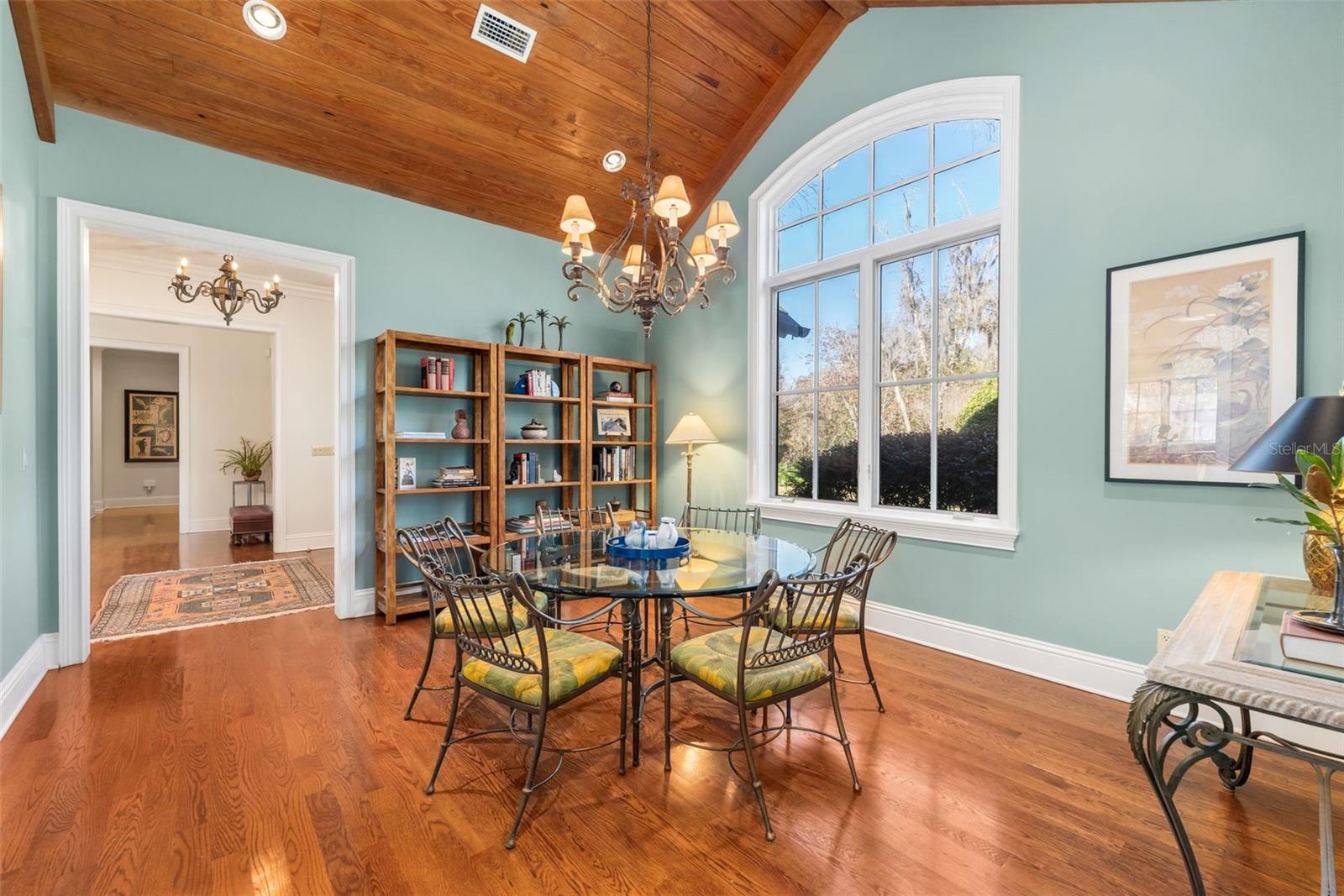 Image 24 of 87 For 1248 37th Place Road