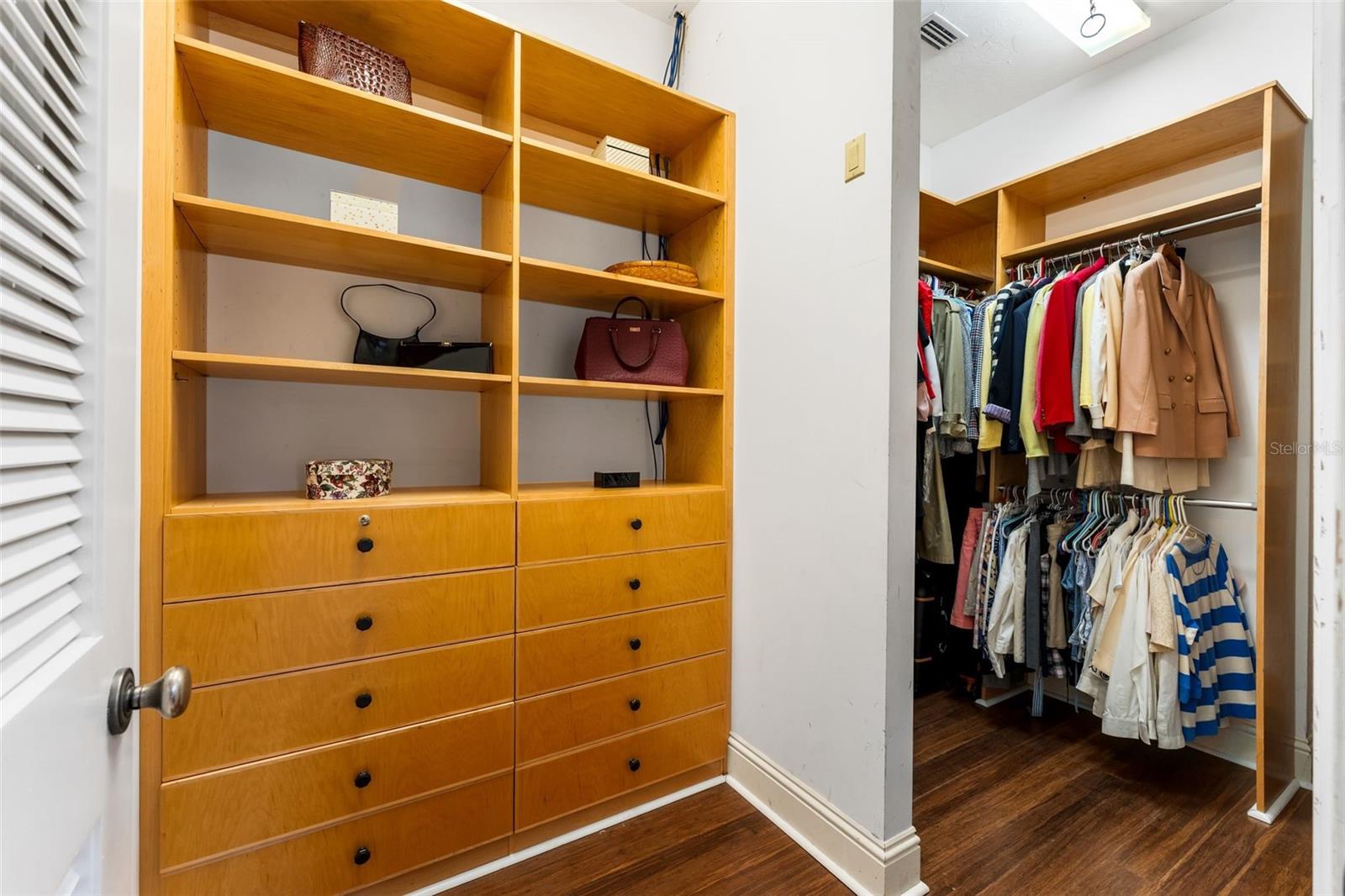 Image 35 of 87 For 1248 37th Place Road