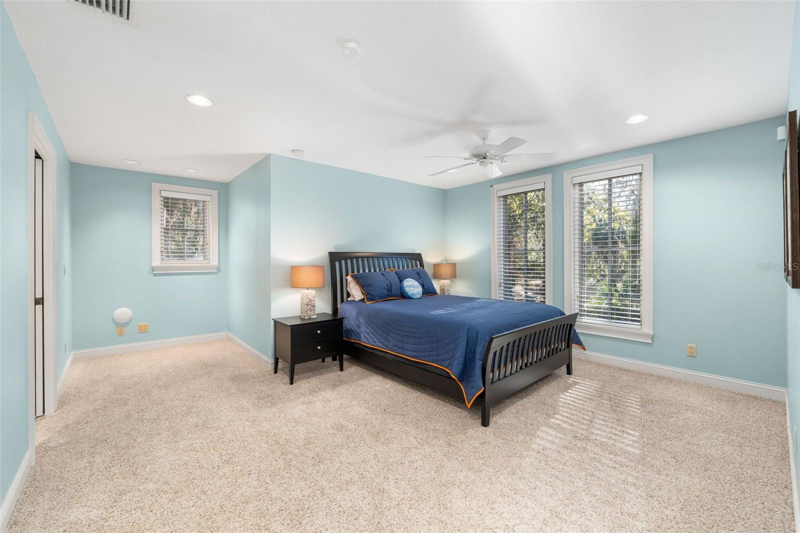 Image 62 of 87 For 1248 37th Place Road