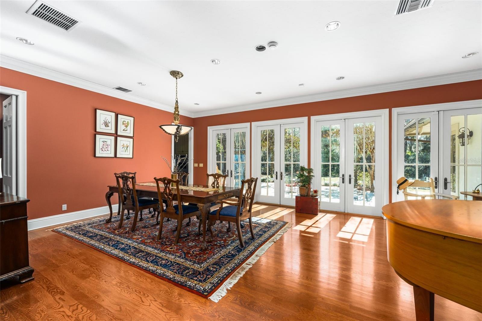 Image 9 of 87 For 1248 37th Place Road