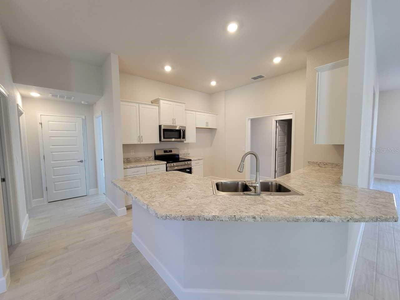 Image 10 of 26 For 6411 134th Loop