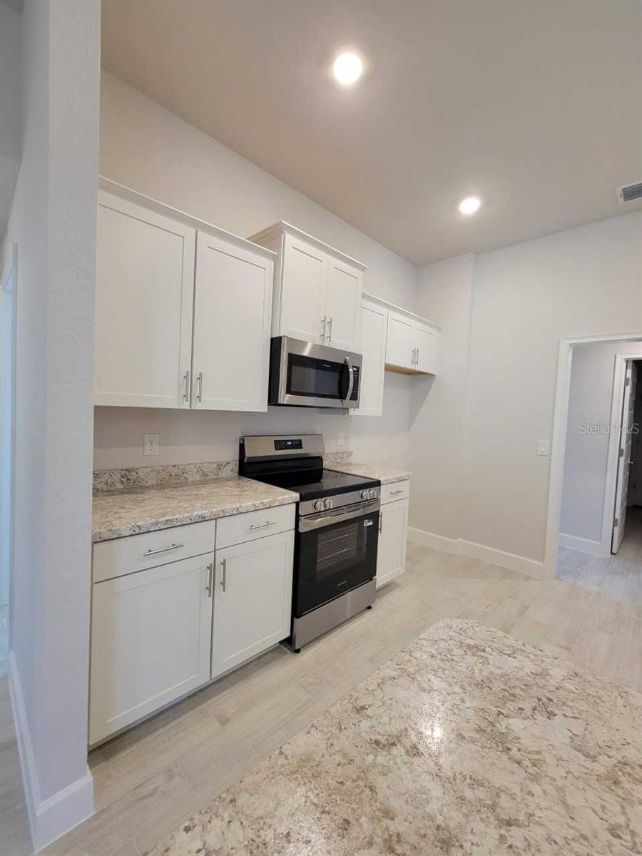 Image 13 of 26 For 6411 134th Loop