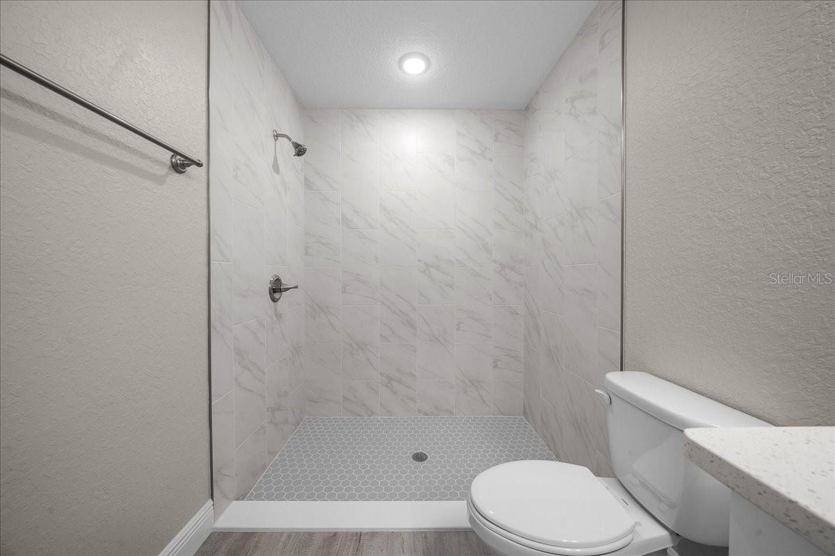 Image 20 of 32 For 10320 126 Lane