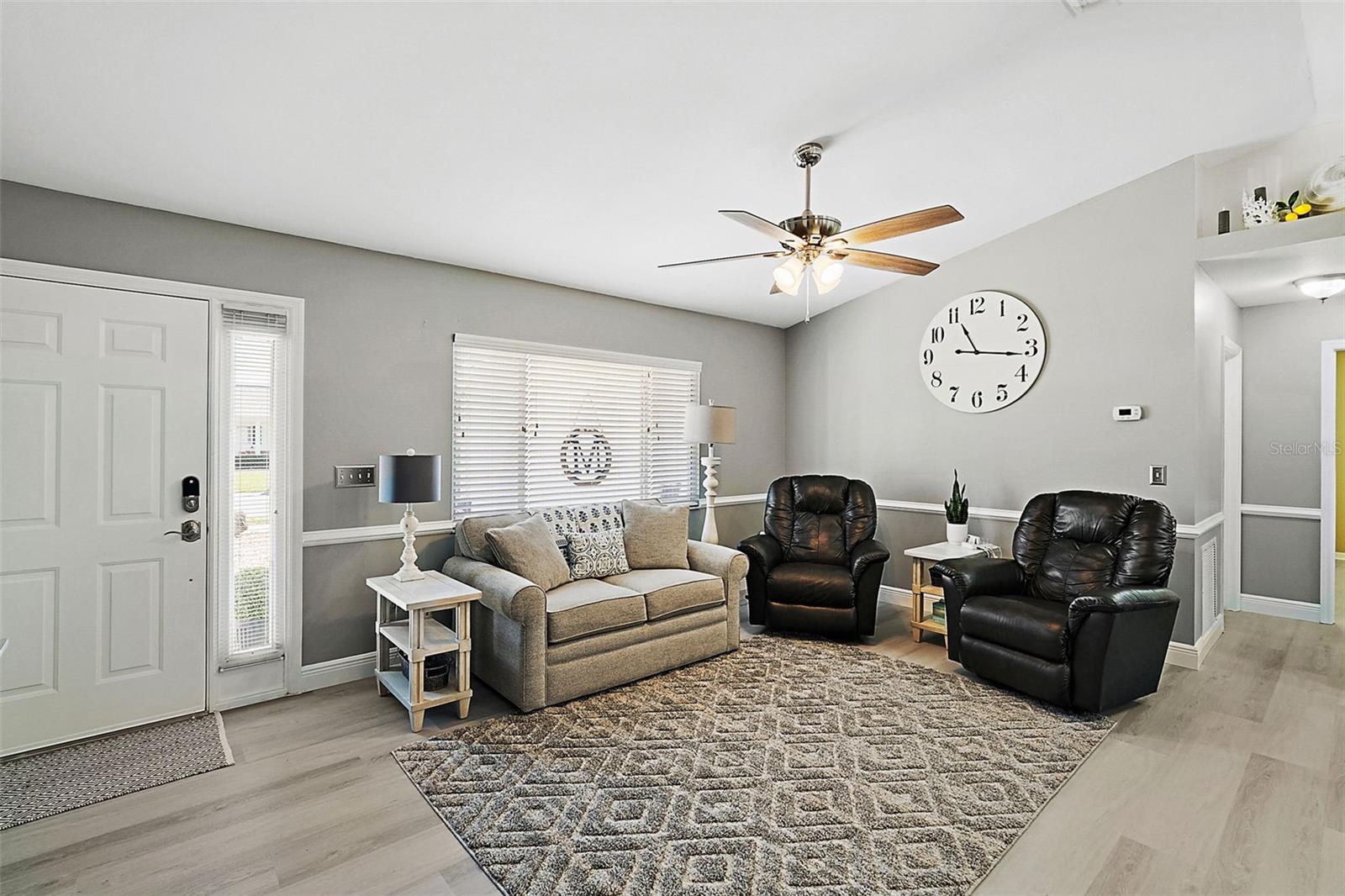 Image 13 of 39 For 13820 86th Terrace