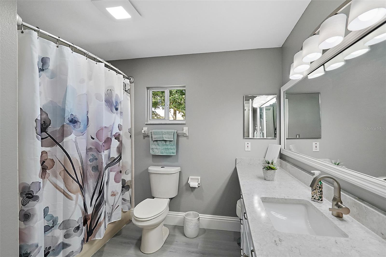 Image 22 of 39 For 13820 86th Terrace