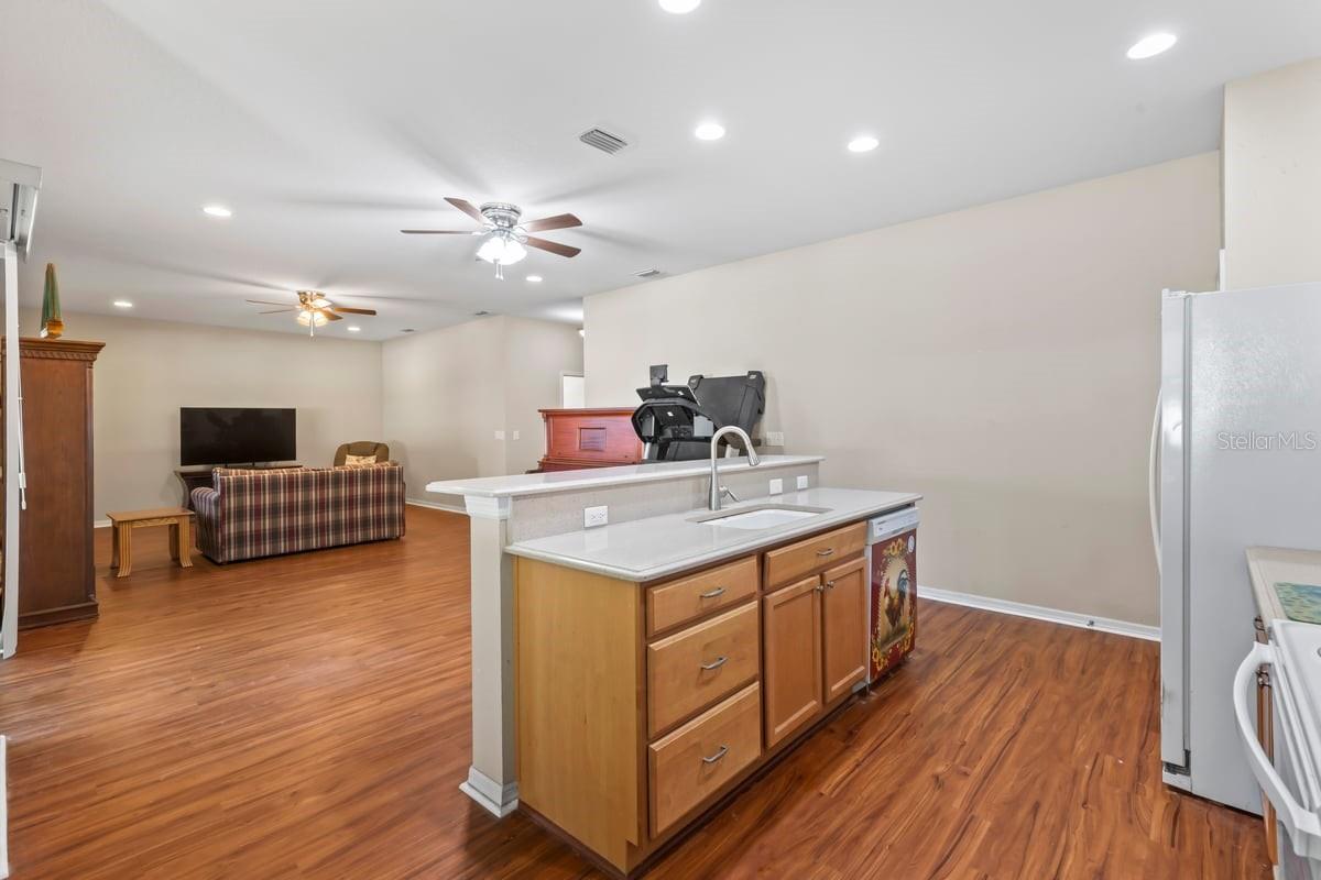 Image 4 of 28 For 669 Carya Court