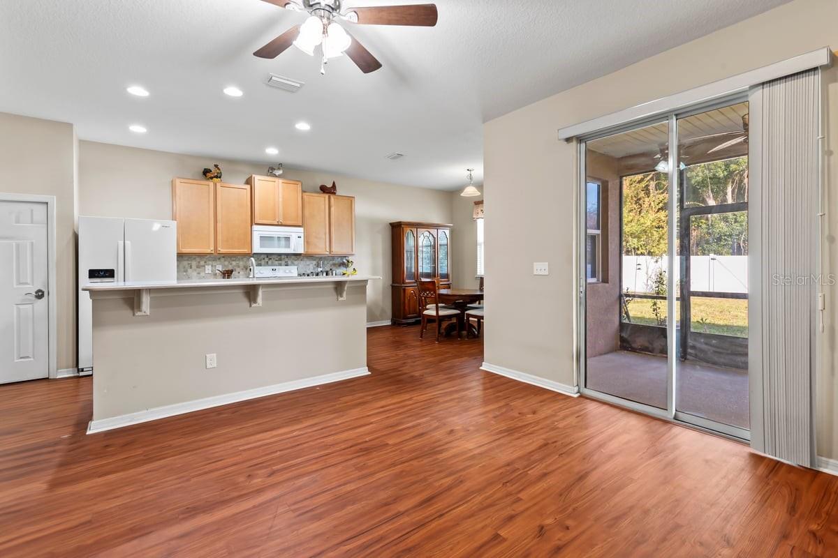 Image 5 of 28 For 669 Carya Court