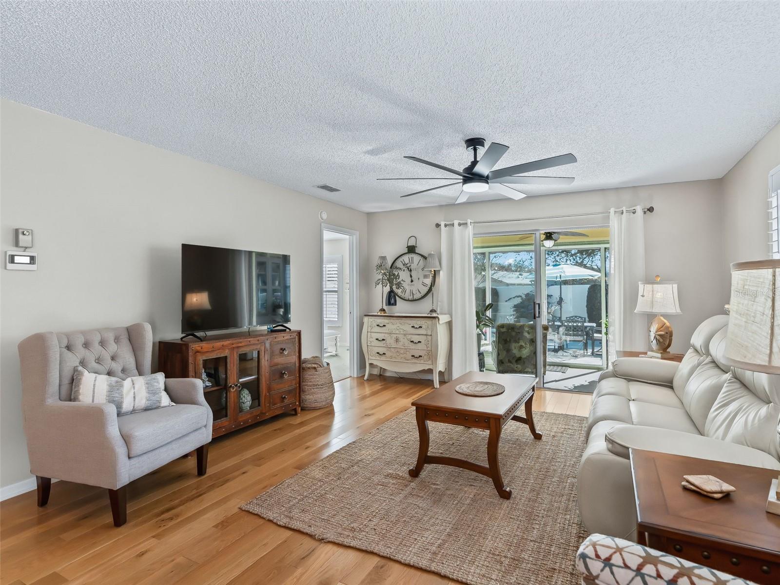 Image 14 of 44 For 1407 Montez Loop