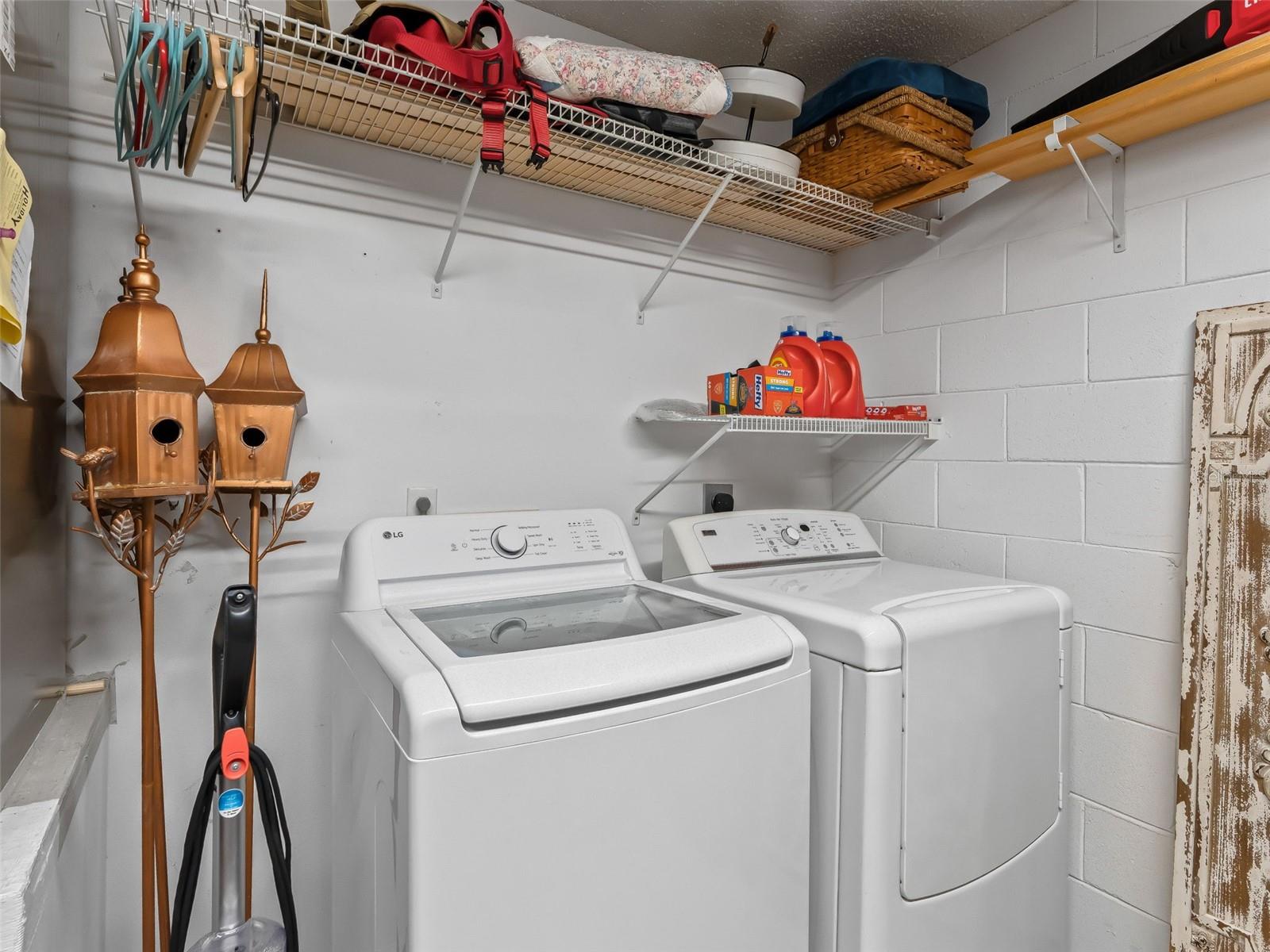 Image 39 of 44 For 1407 Montez Loop