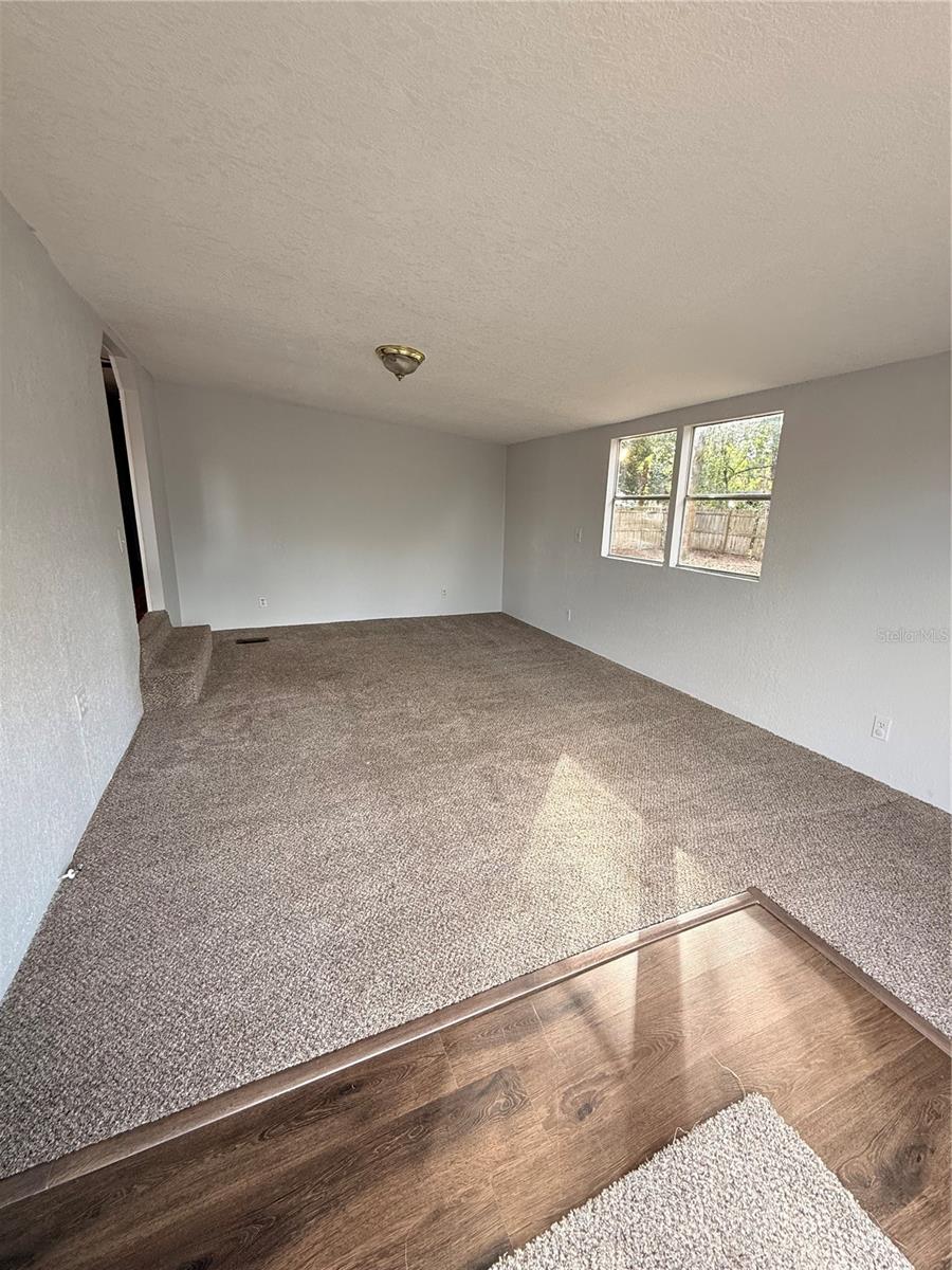 Image 13 of 31 For 14820 100th Terrace